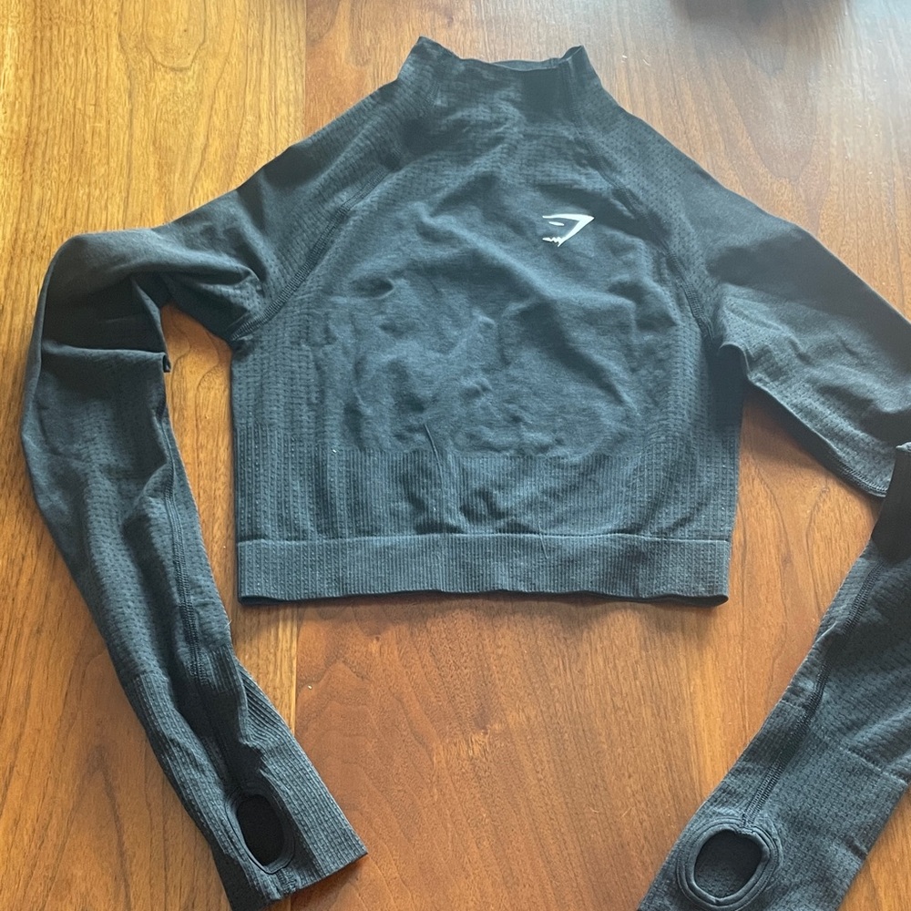 Gymshark Black Seamless Long-Sleeve Cropped Athletic Top